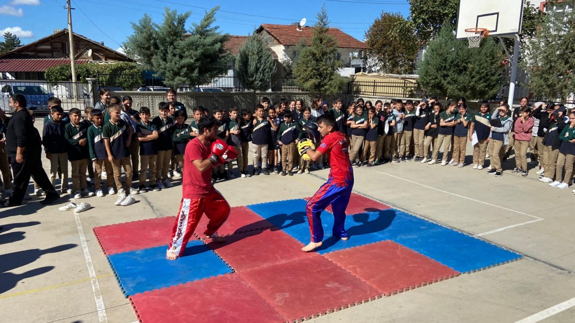 İlçe Gençlik ve Spor Merkezi Tanıtımı